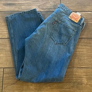 Men's Levi's Jeans. 569 Loose Straight. 38x32. Only worn once!